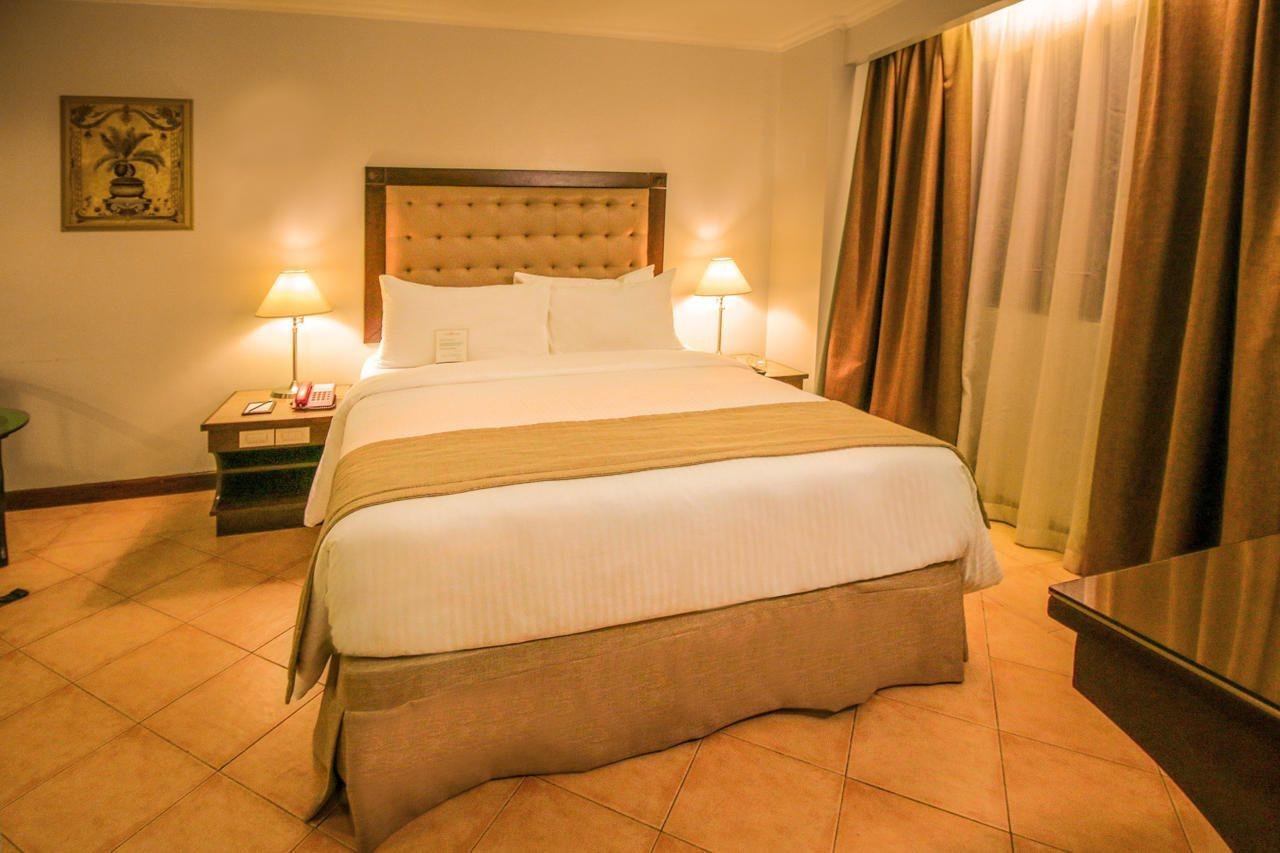 Royal Bellagio Hotel Makati City Kültér fotó